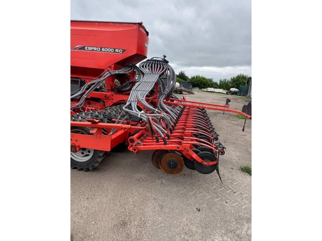 Kuhn Espro 6000 RC مثاقيب مدمجة