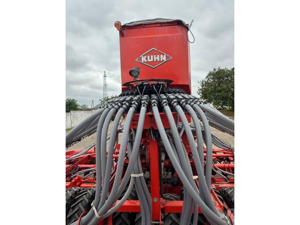 Kuhn Espro 6000 RC مثاقيب مدمجة