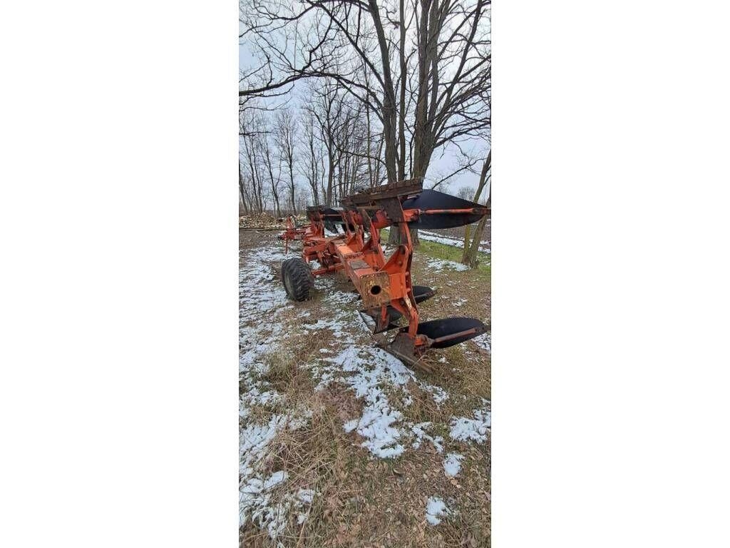 Kuhn Manager 7 リバーシブルプラウ