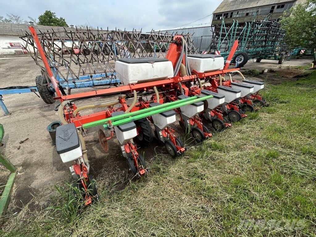 Kuhn Planter 3M Tarkkuuskylvökoneet