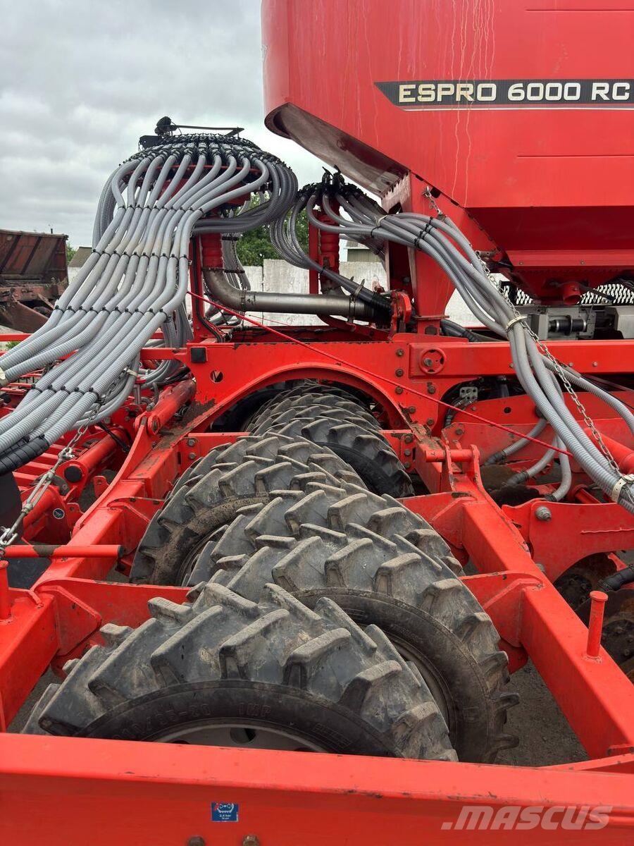 Kuhn Посівний комплекс Kuhn Espro 6000 RC (2018) مثاقيب مدمجة