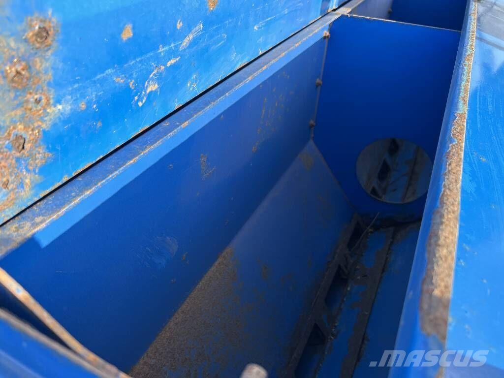 Landoll 5211 Drills