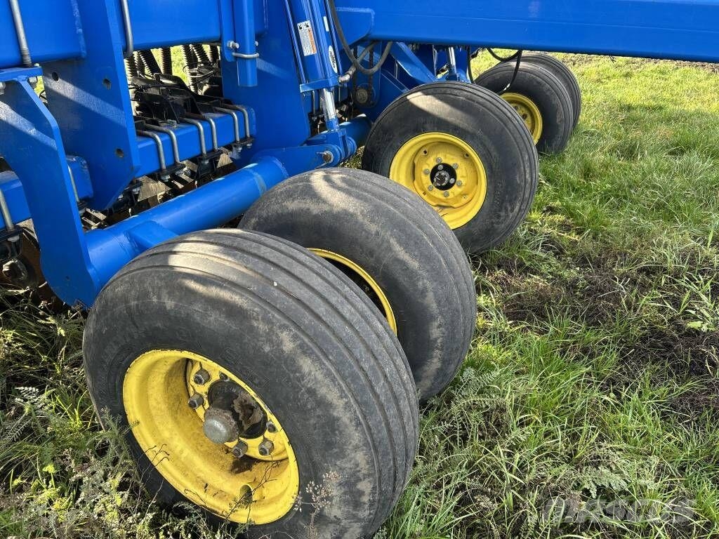 Landoll 5211 Drills