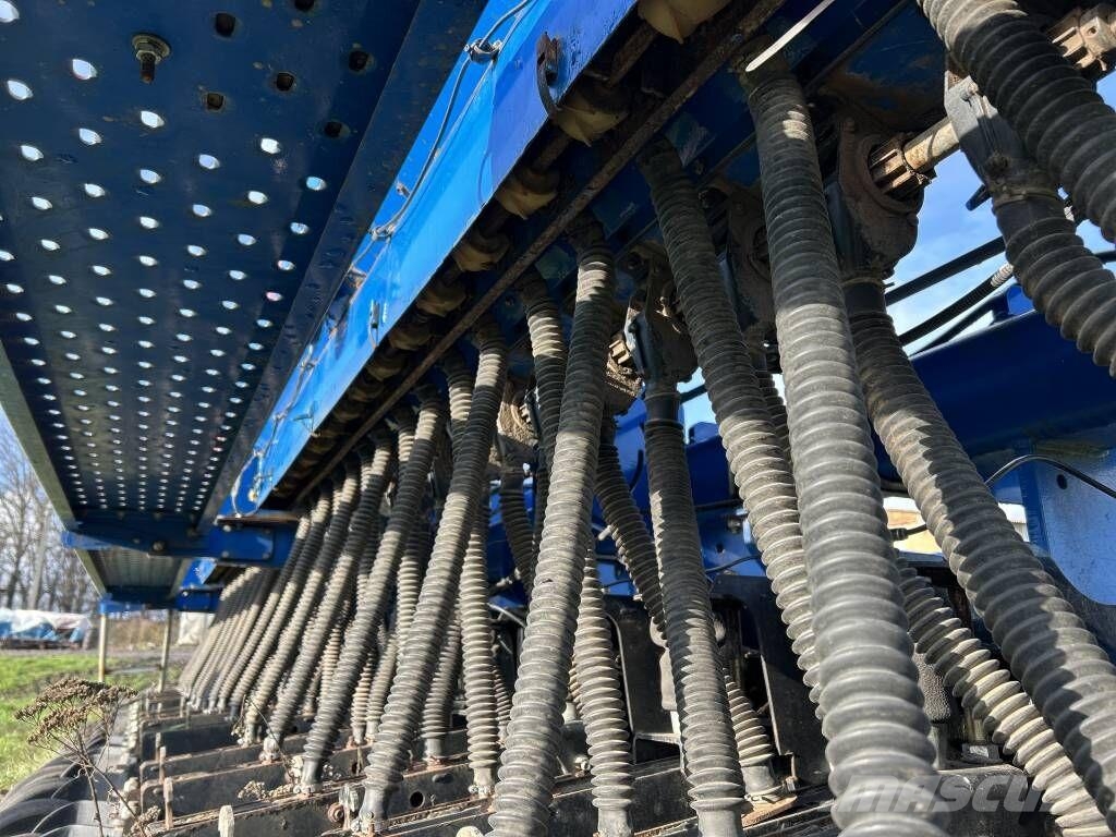 Landoll 5211 Drills
