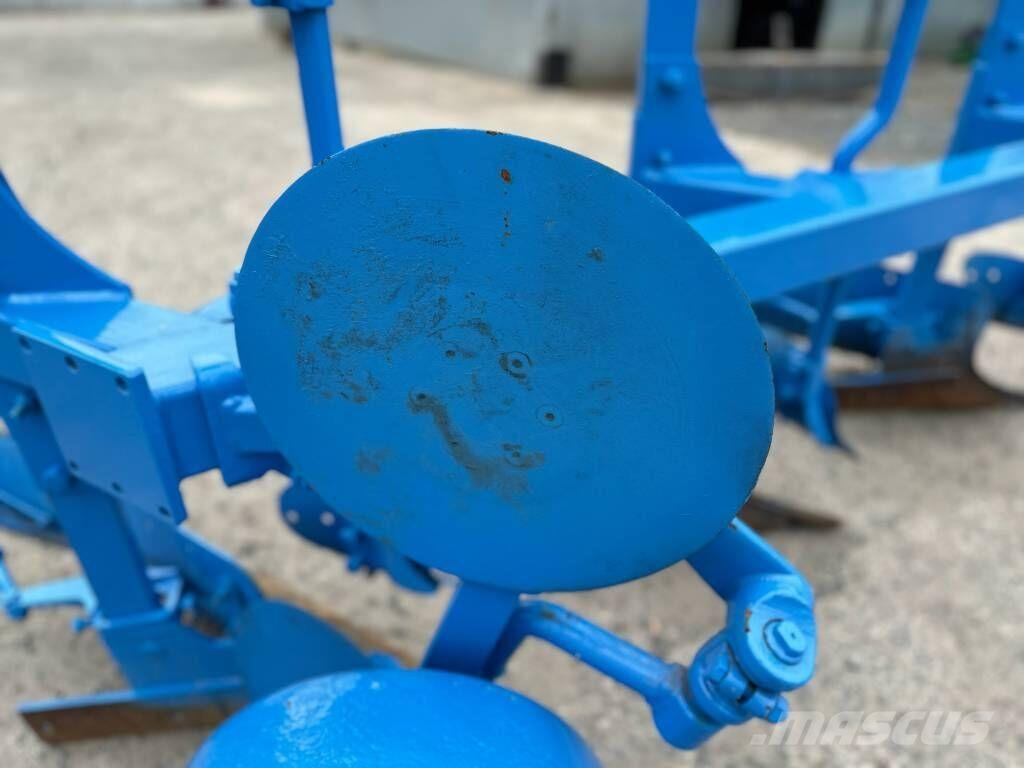 Lemken Opal 110 محاريث عكسية