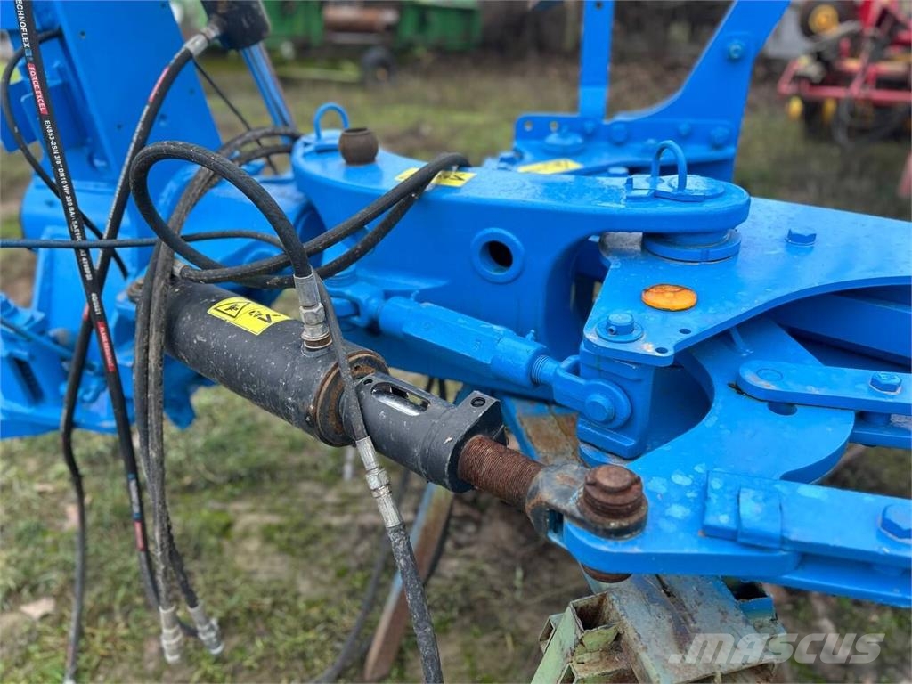 Lemken Плуг оборотний Lemken VariTansanit 8 під відновлен Реверсивні плуги