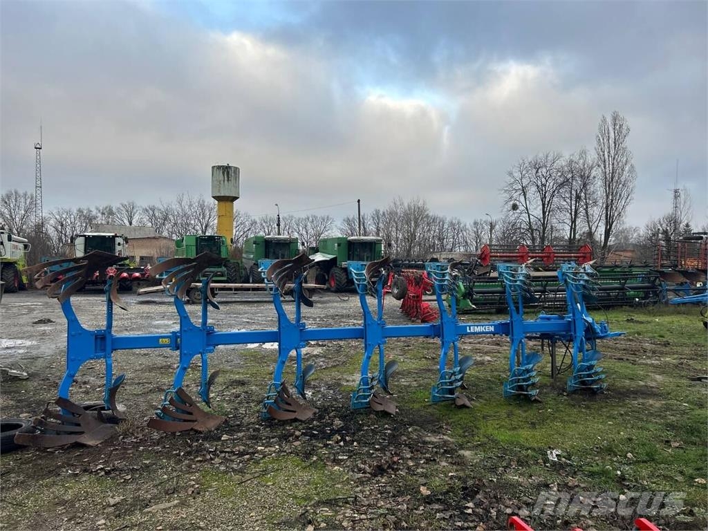 Lemken Плуг оборотний Lemken VariTansanit 8 під відновлен Реверсивні плуги