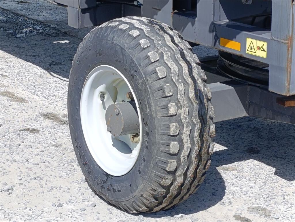 Mainero Безрядкова кукурудзяна жниварка Mainero MDD-200 16 Skärbord