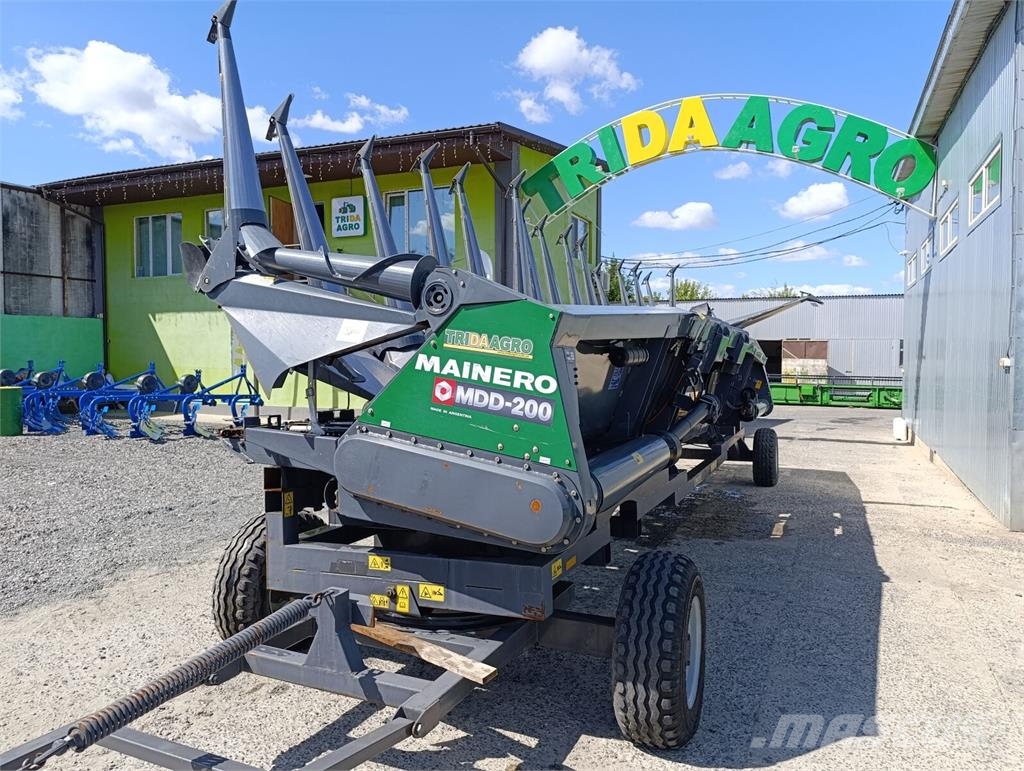 Mainero Безрядкова кукурудзяна жниварка Mainero MDD-200 16 Skärbord