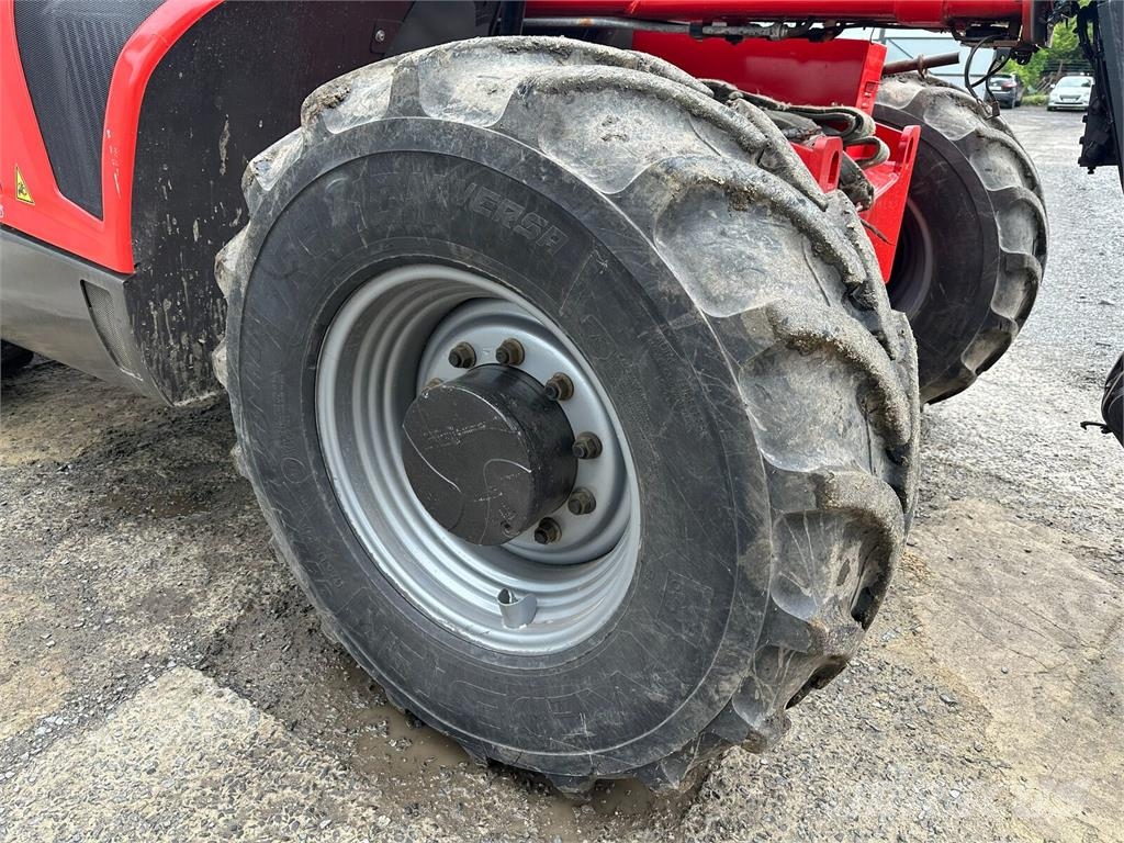 Manitou MLT 845 (2016) Voorladers en gravers