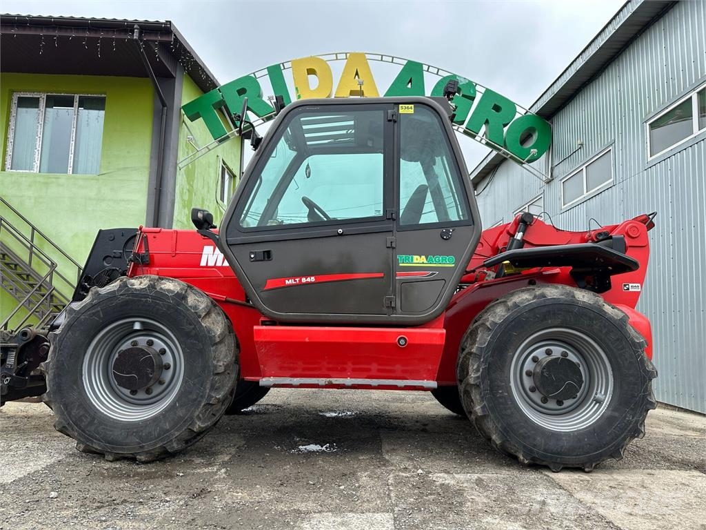 Manitou MLT 845 (2016) Voorladers en gravers