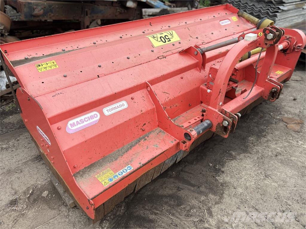Maschio Роторна борона Maschio Gaspardo Tornado 310 (2015) زحافات ساحقة
