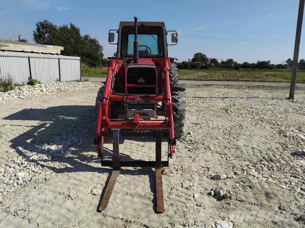 Massey Ferguson 590 Traktorer