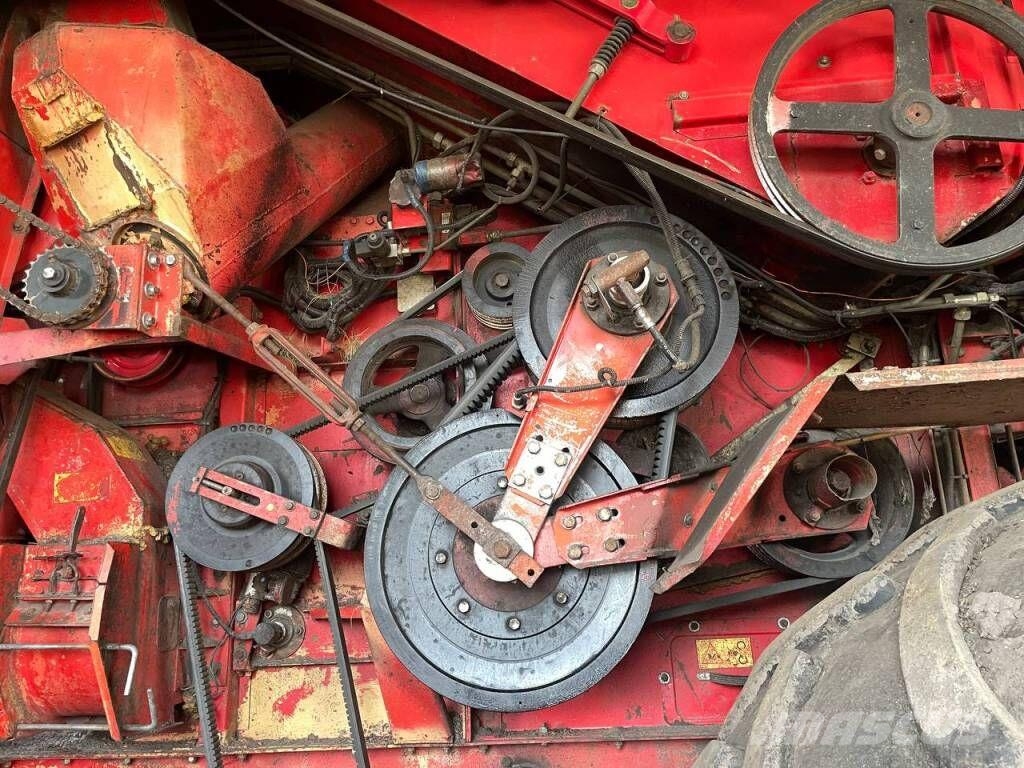 Massey Ferguson 36 حصادات