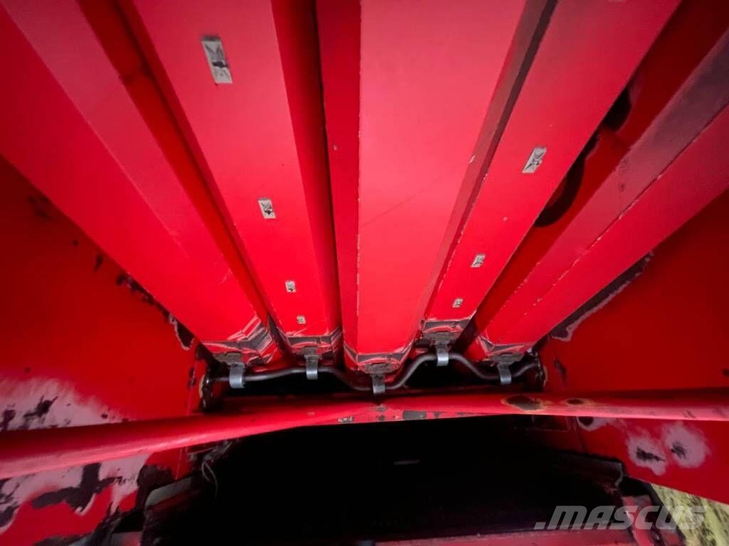 Massey Ferguson 36 حصادات