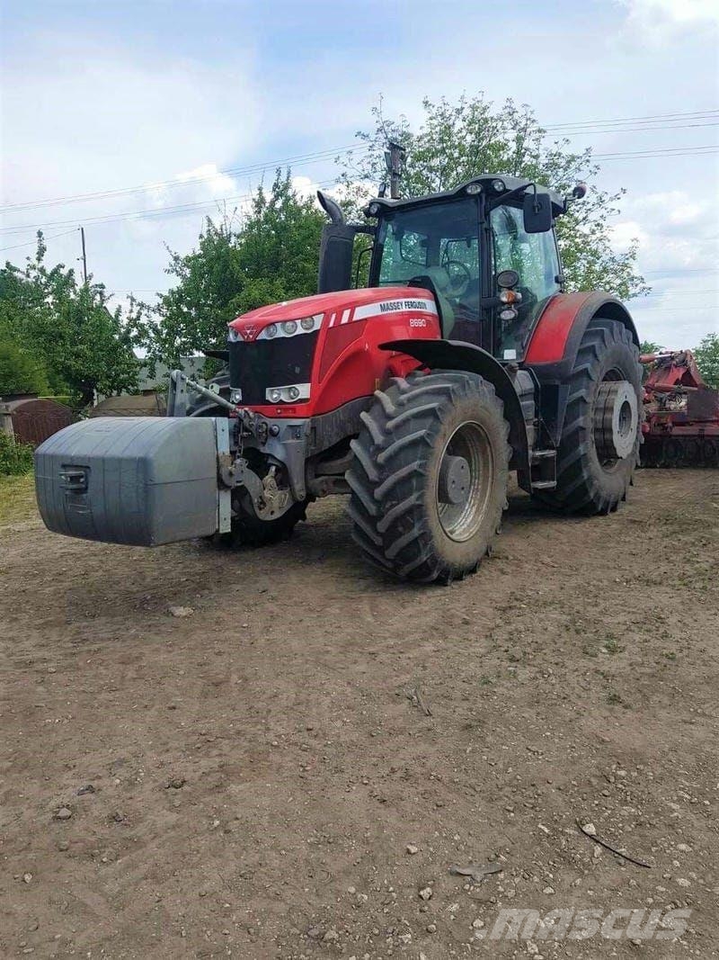 Massey Ferguson 8690 (2016) Traktori