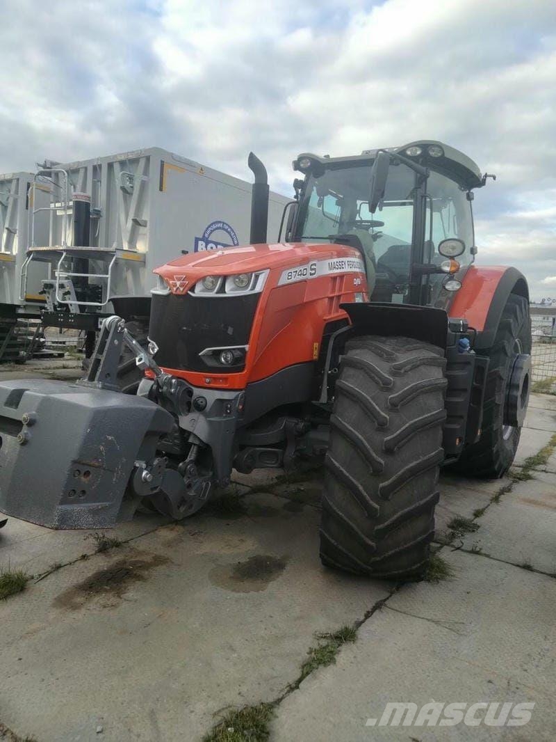Massey Ferguson Трактор Massey Ferguson 8740 S (2021) Traktori