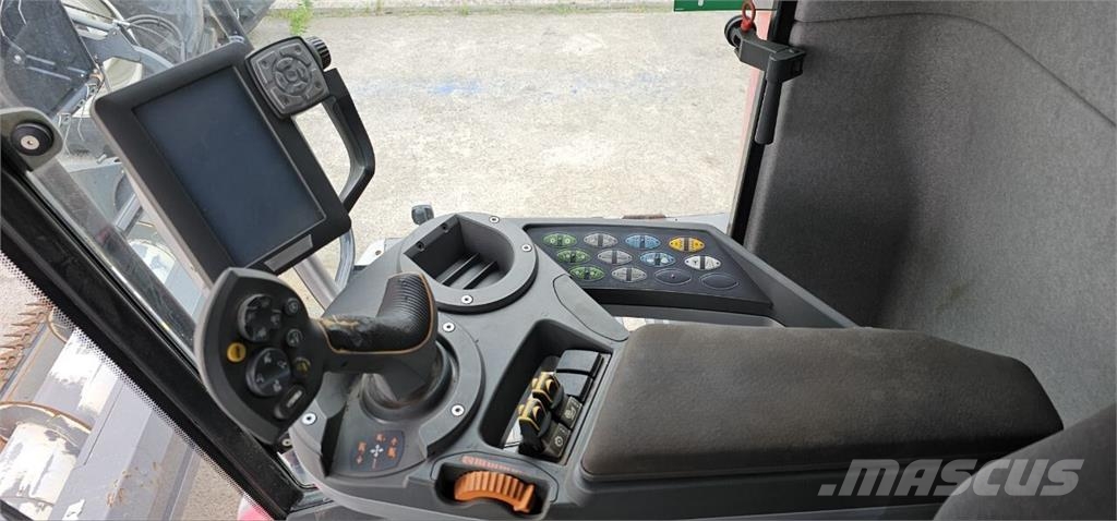 Massey Ferguson Комбайн Massey Ferguson 7347S ACTIVA (2016) 联合收割机