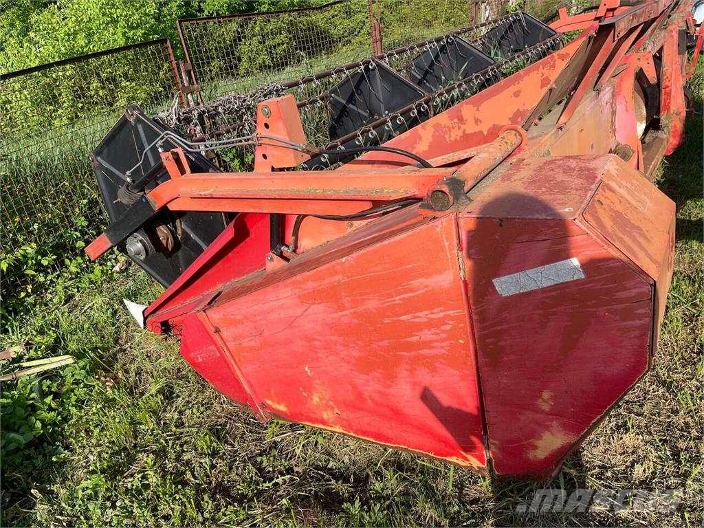 Massey Ferguson Комбайн Massey Ferguson 36 (1994) 联合收割机
