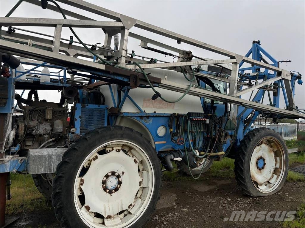 Matrot Самохідний обприскувач Matrot M44D 150 Pašgājēji smidzinātāji