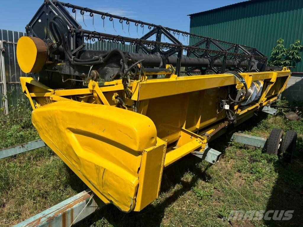 New Holland CSX7080 Зернозбиральні комбайни