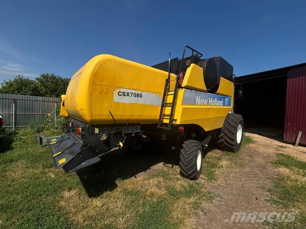 New Holland CSX7080 Зернозбиральні комбайни