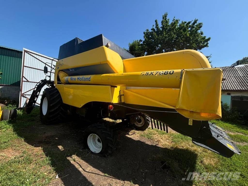 New Holland CSX7080 Зернозбиральні комбайни