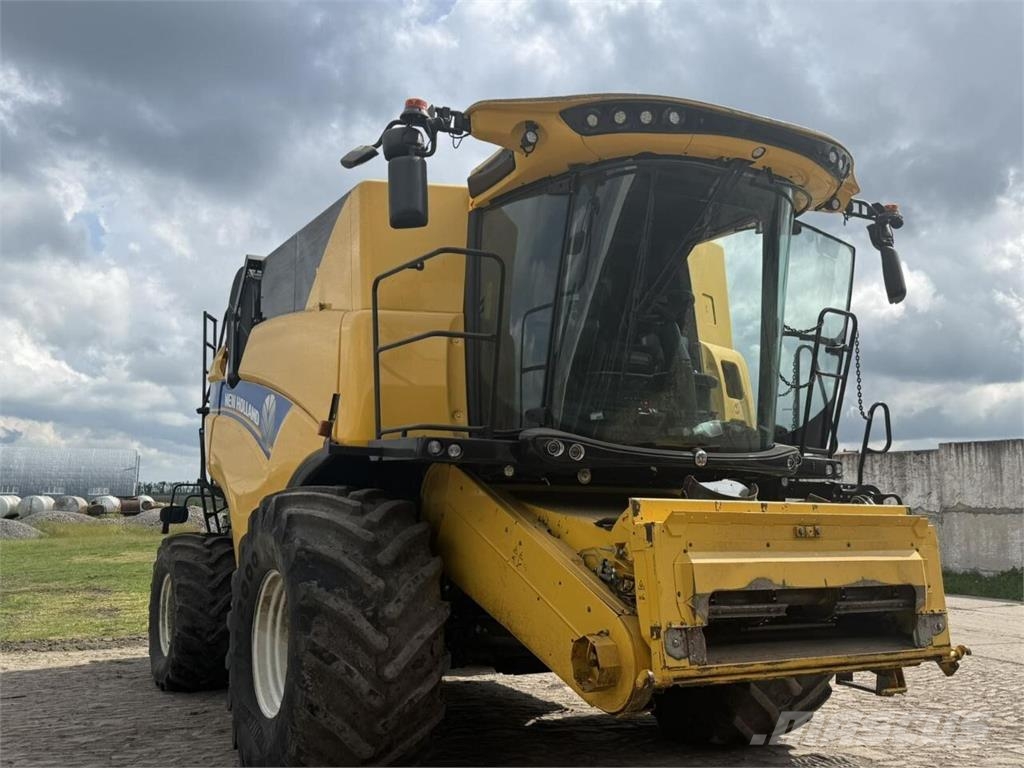 New Holland CX 8.80 (2022) 联合收割机