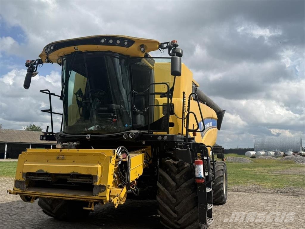 New Holland CX 8.80 (2022) 联合收割机