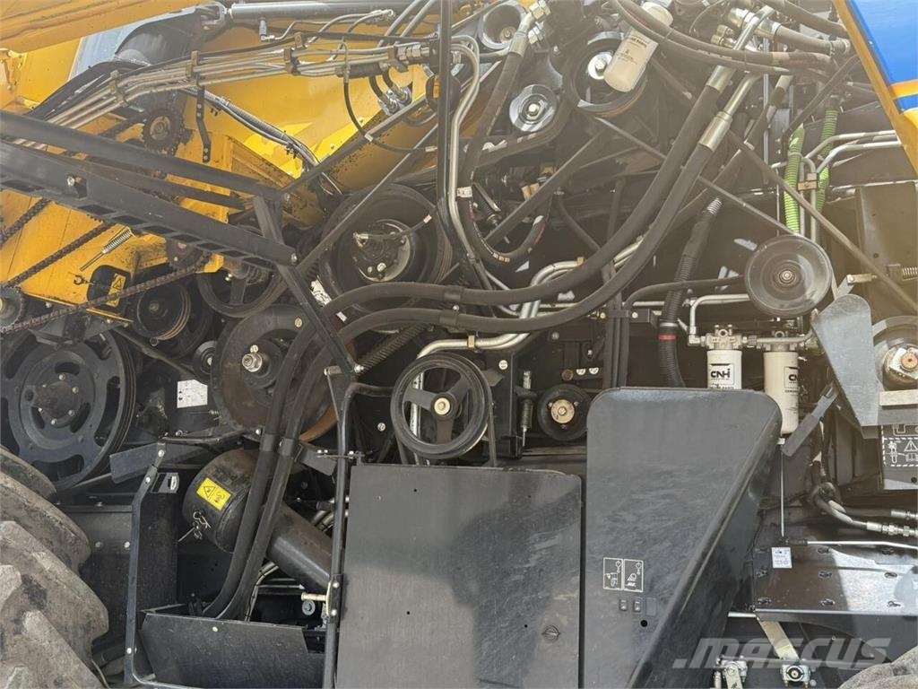 New Holland CX 8.80 (2022) 联合收割机
