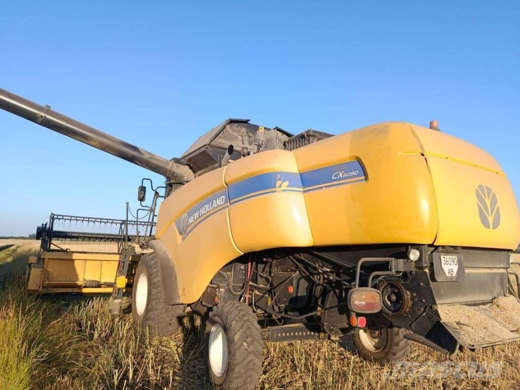 New Holland CX6090 Зернозбиральні комбайни