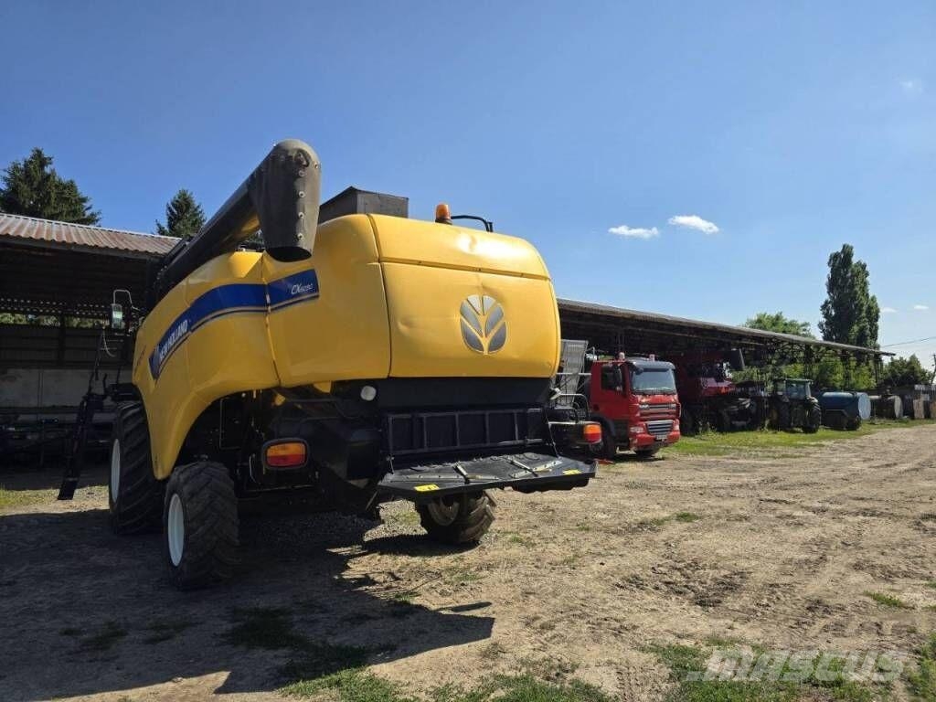 New Holland CX6090 Зернозбиральні комбайни