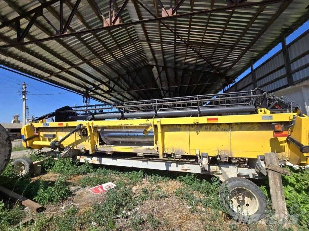 New Holland CX6090 Зернозбиральні комбайни