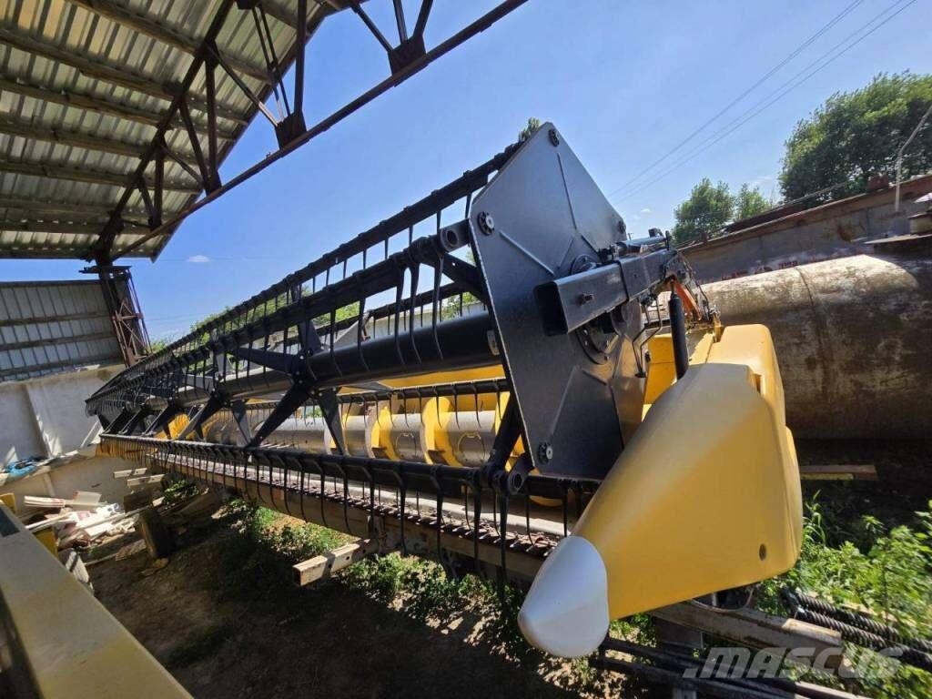 New Holland CX6090 Зернозбиральні комбайни