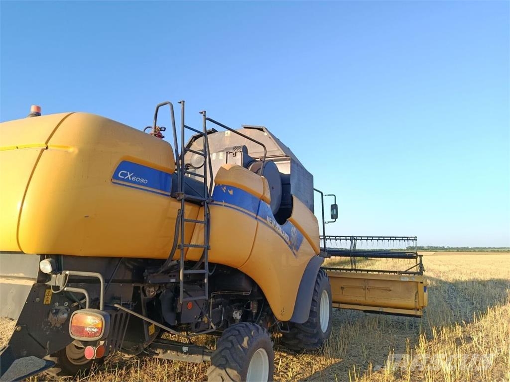 New Holland CX6090 Kombinované zberacie stroje