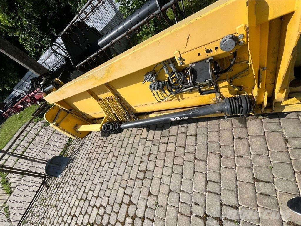 New Holland Жниварка New Holland 7.3 (2013) Erntevorsätze