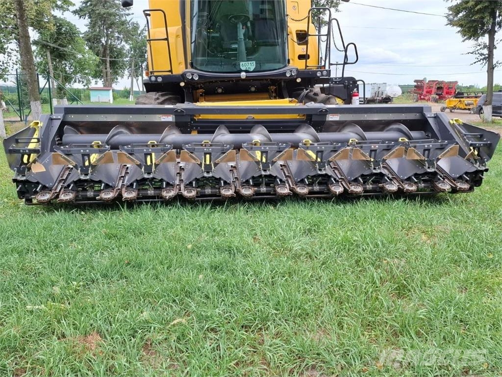New Holland Жниварка кукурудзяна Olimac Drago GT 8-70 TRD (202 Testate per mietitrebbie