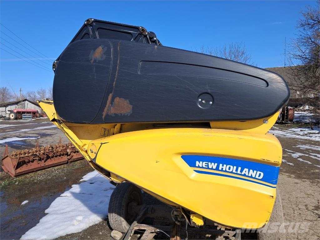 New Holland Комбайн New Holland TC 5080 (2013) 联合收割机