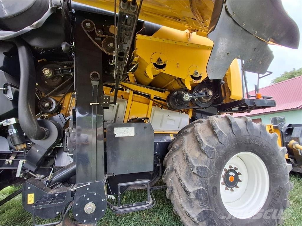 New Holland Комбайн New Holland CR8.90 (2021) Kombinované zberacie stroje