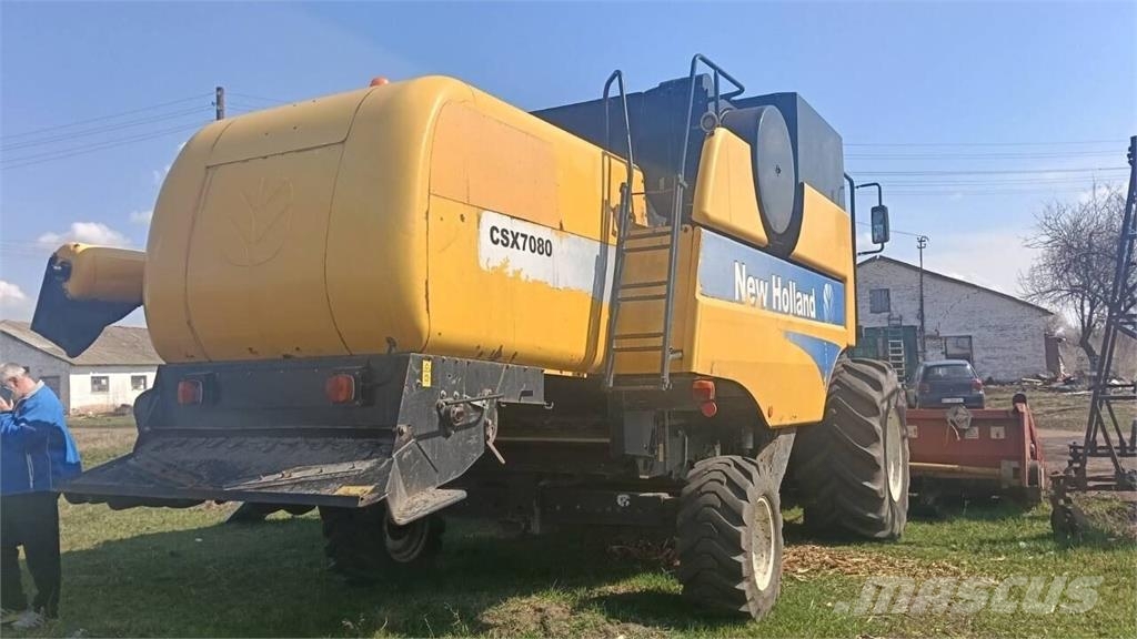 New Holland Комбайн New Holland CSX7080 (2011) 联合收割机
