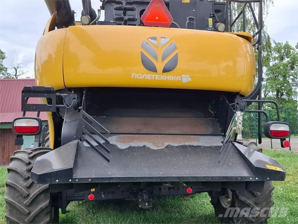 New Holland Комбайн New Holland CR8.90 (2021) Kombinované zberacie stroje