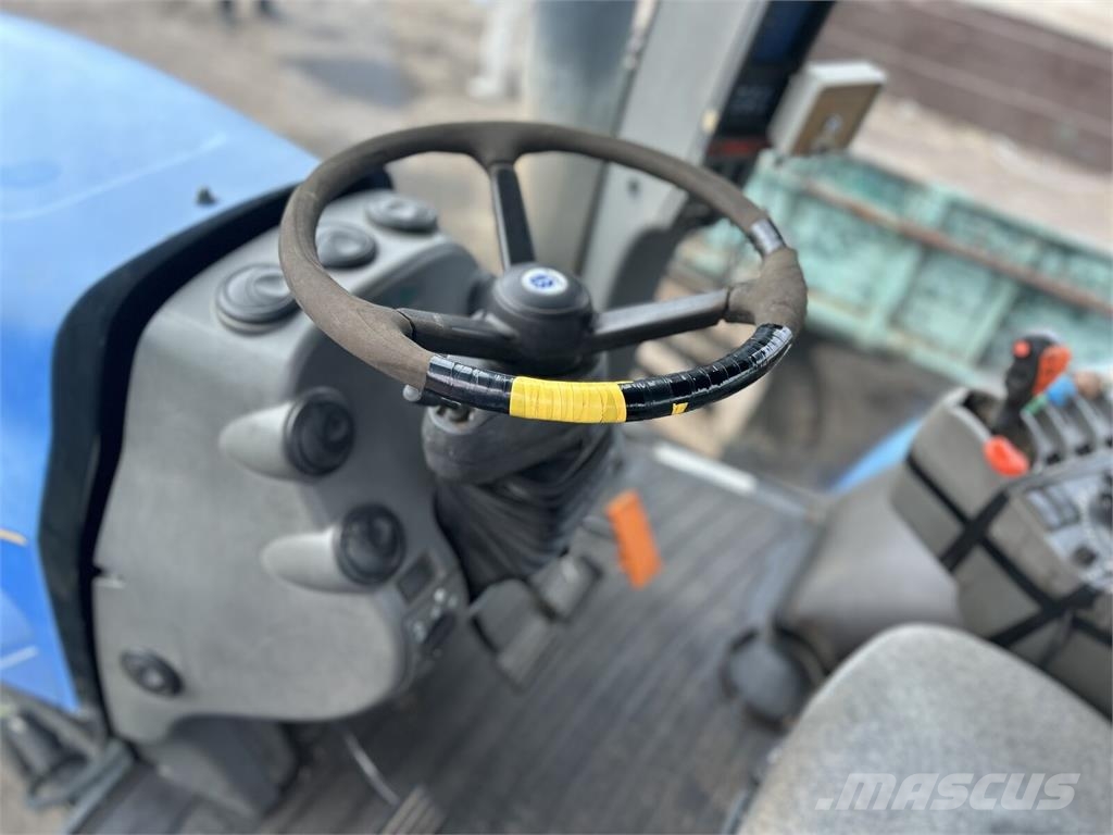 New Holland Трактор New Holland TG285 (2005) Tractoren