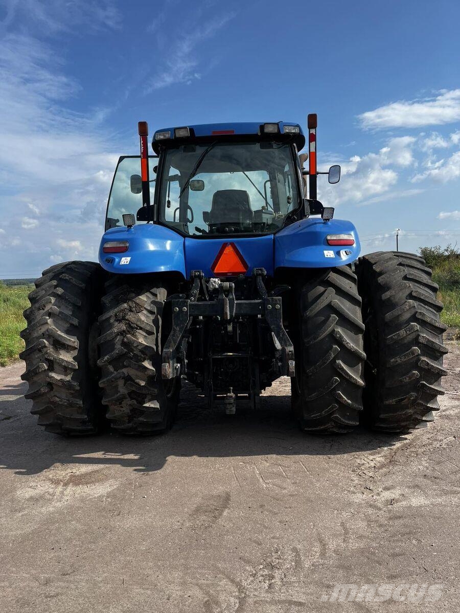 New Holland Трактор New Holland T8040 (2008) Tractoren
