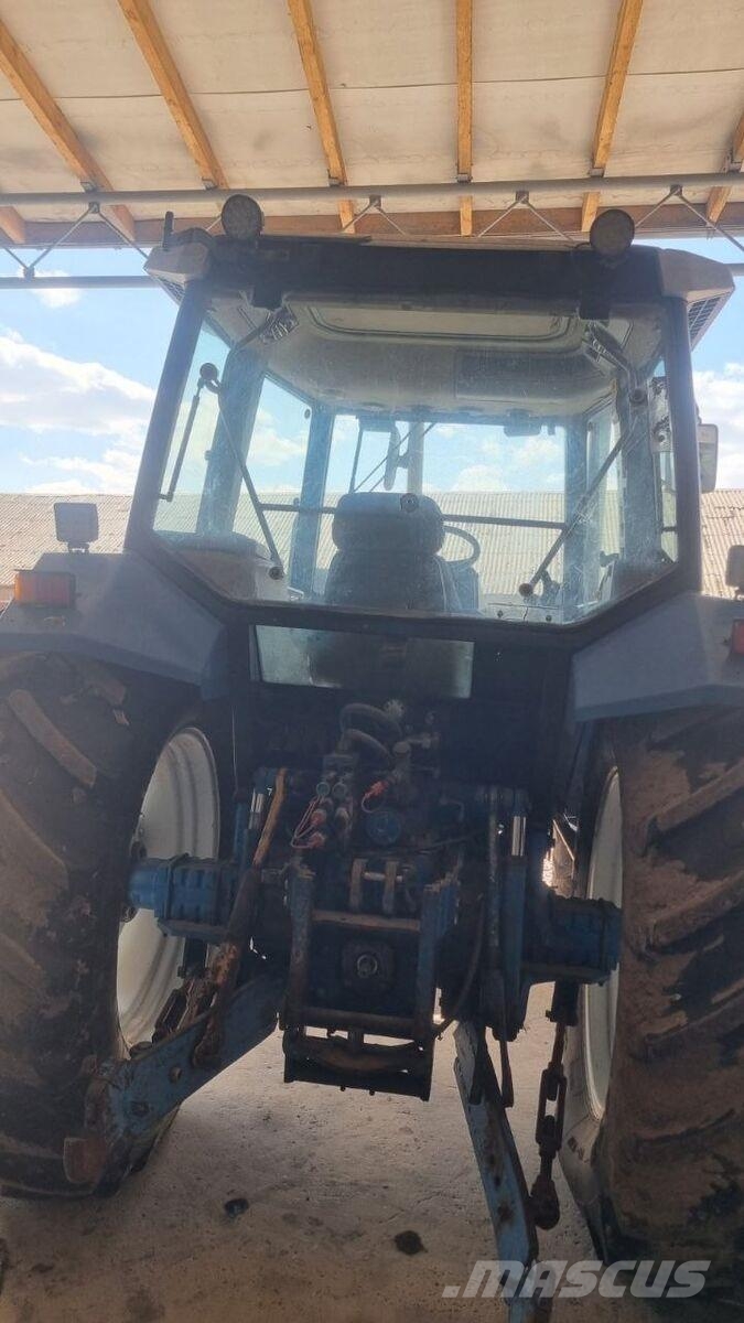 New Holland Трактор New Holland Ford 8340 (1995) Tractoren