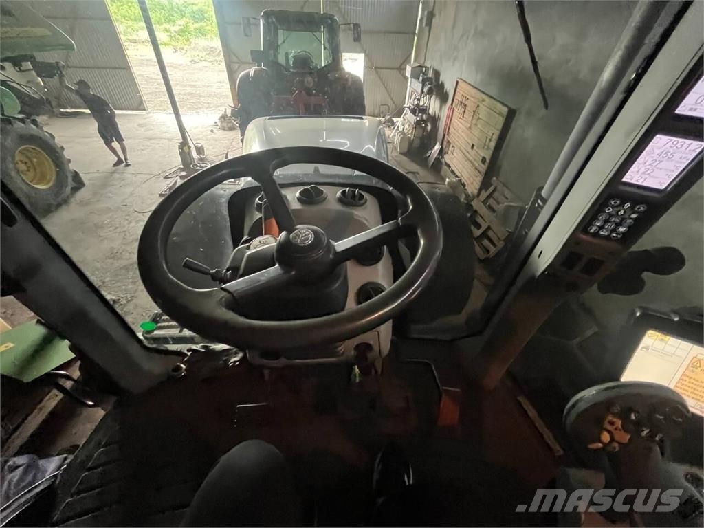 New Holland Трактор New Holland T8.360 (2013) Tractoren