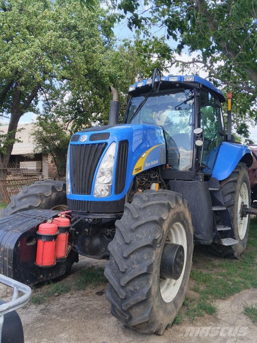 New Holland Трактор New Holland T8040 (2007) Трактори