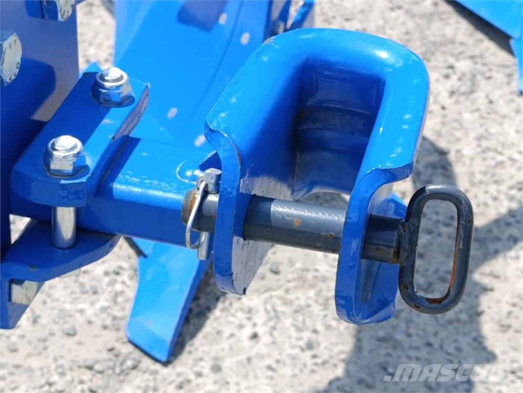 Ünlü Плуг ексцентричний UNLU 3 КОРПУСА 16” суцільн Reversible ploughs