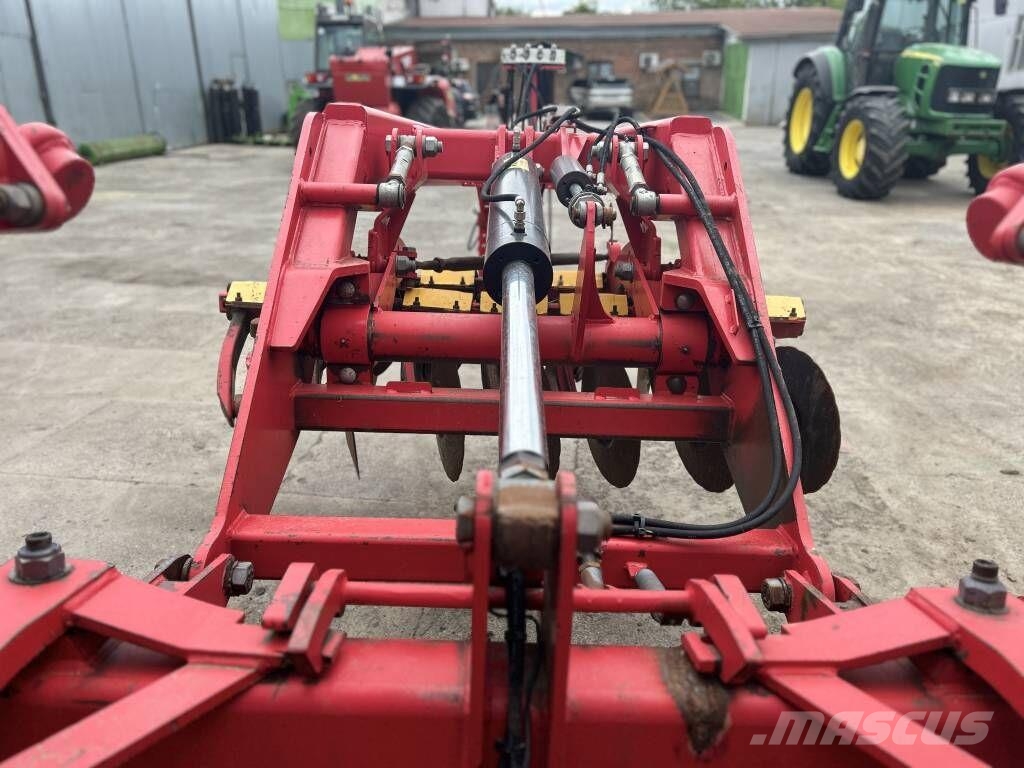 Väderstad Carrier 820 Otros camiones