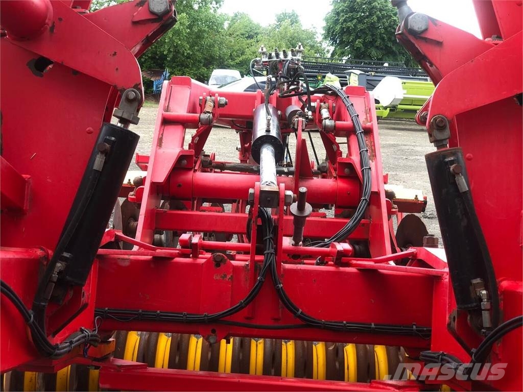 Väderstad Дискова борона Vaderstad Carrier 650 (2009) Kiekkomultaimet ja lautasäkeet