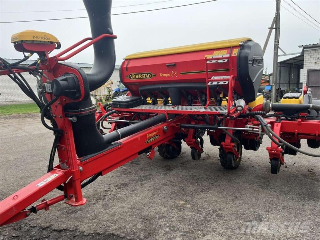 Väderstad Сівалка Vaderstad Tempo F8 (2022) Semoir de précision